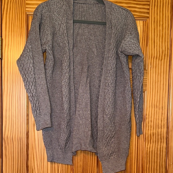 Women's Gray Cable Knit Sweater - Picture 1 of 8